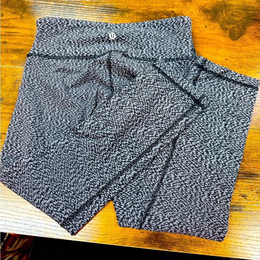 Lululemon Leggings Capri size 4